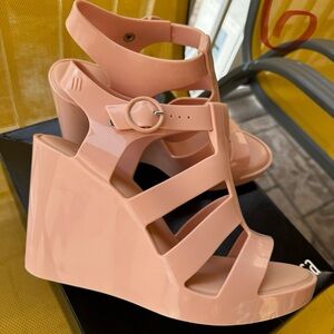 MELISSA
Venus Meli Strappy Wedge Sandals